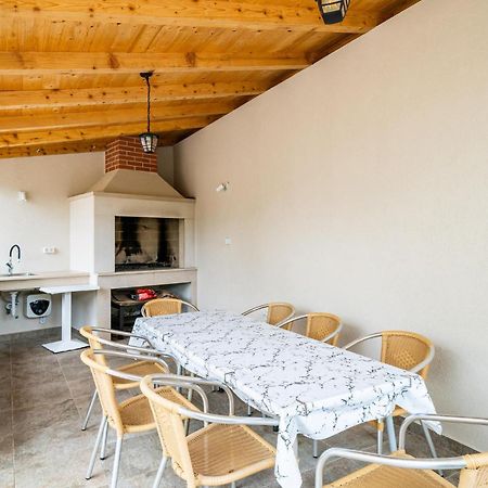 Nice Apartment In Dubrovnik With Kitchen 外观 照片